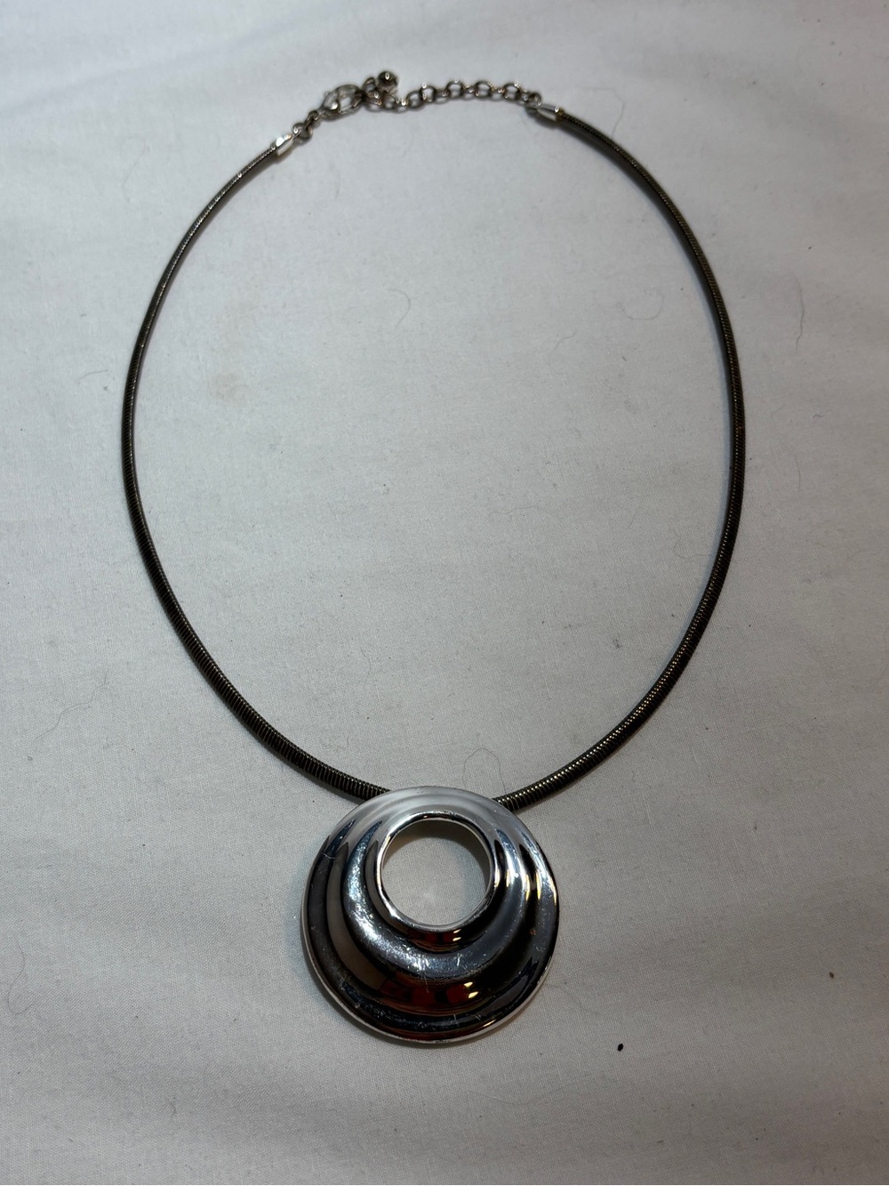 Source Unknown Silver Open-Center Circular Pendant Necklace